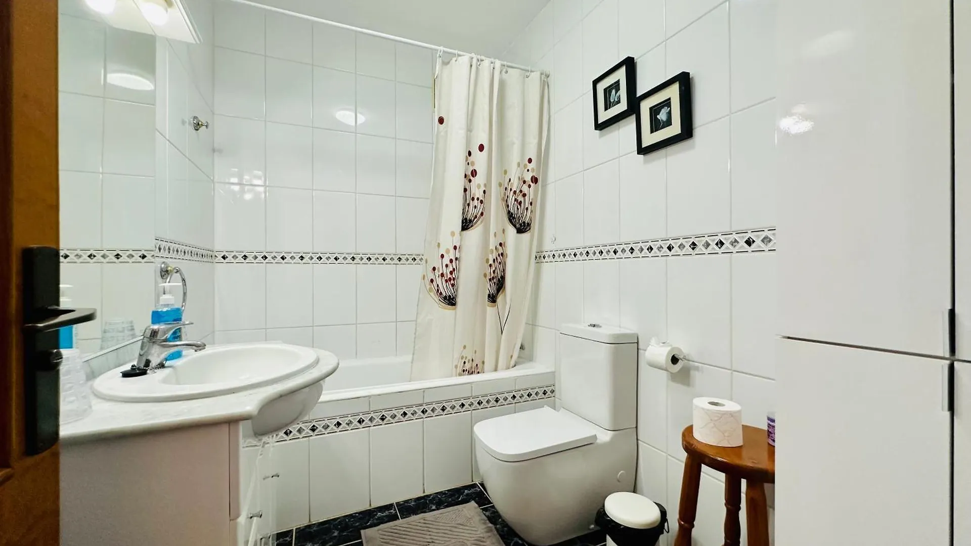 Quiet Apartment Coral Mar Arona   Arona (Tenerife)